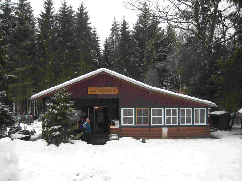 Kamener Hütte im Schnee